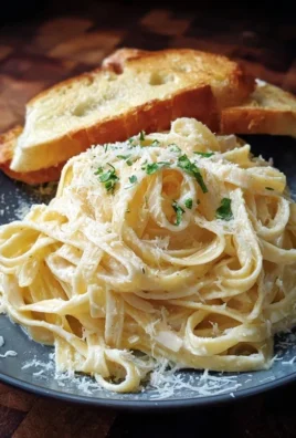 Fettuccine Alfredo