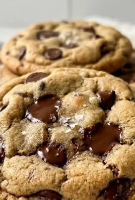 The Best Soft Chocolate Chip Cookies